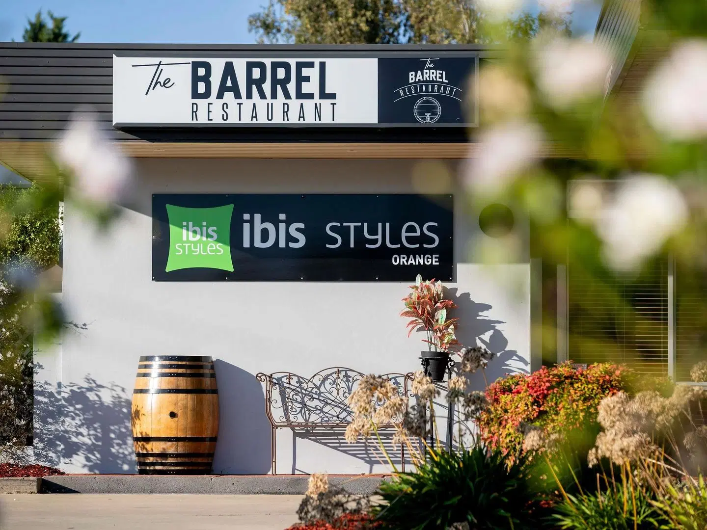 ibis Styles Orange Hotel EXTERIOR