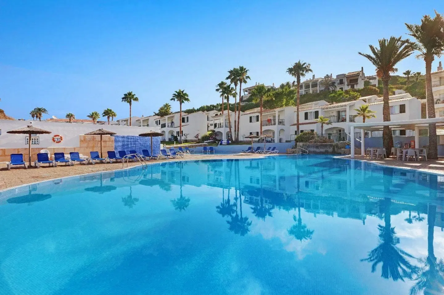 TRH Tirant Playa OUTDOOR_POOL