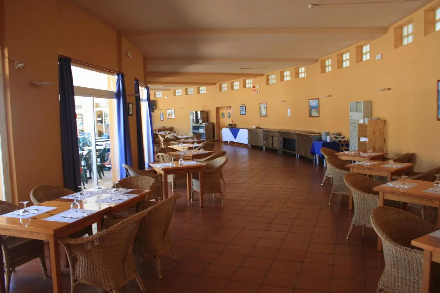 TRH Tirant Playa Bar