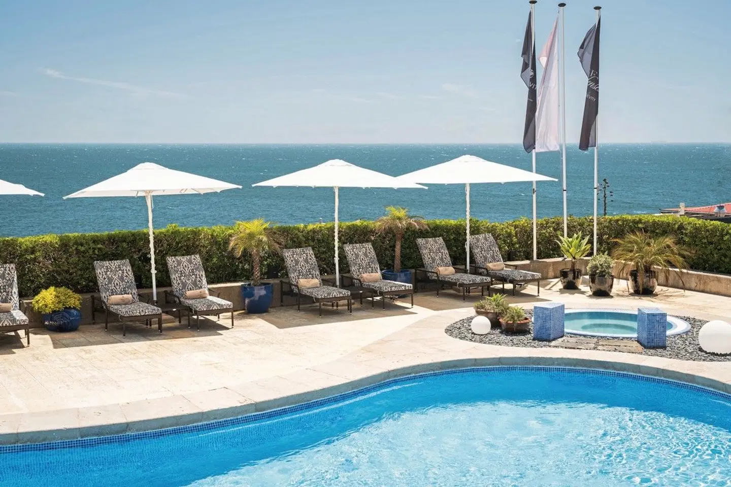 Longevity Senses Cascais Boutique Hotel & Clinic OUTDOOR_POOL