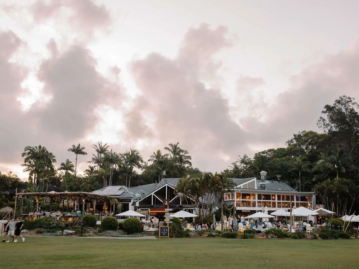 BreakFree Aanuka Beach Resort EXTERIOR