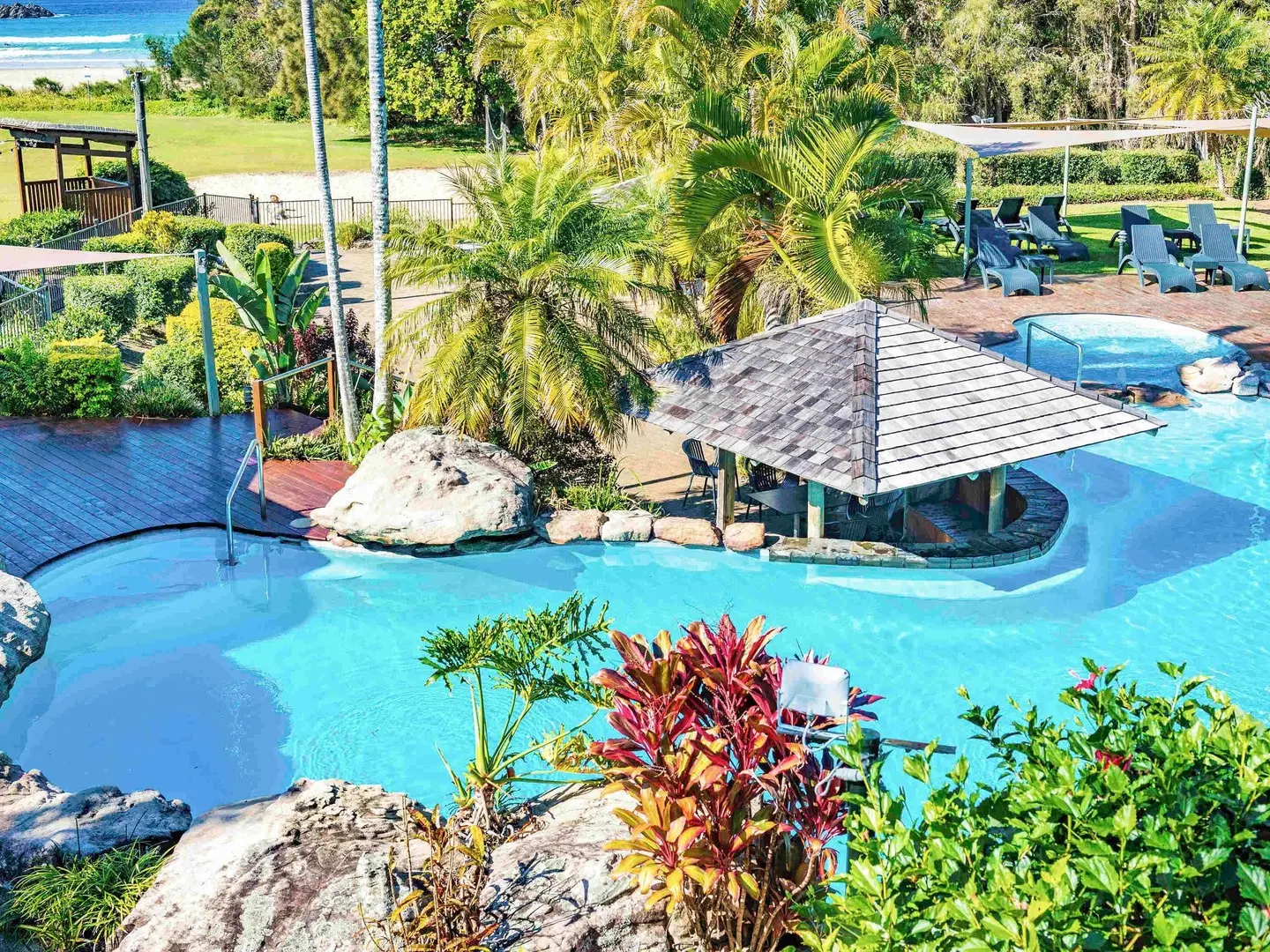 BreakFree Aanuka Beach Resort OUTDOOR_POOL