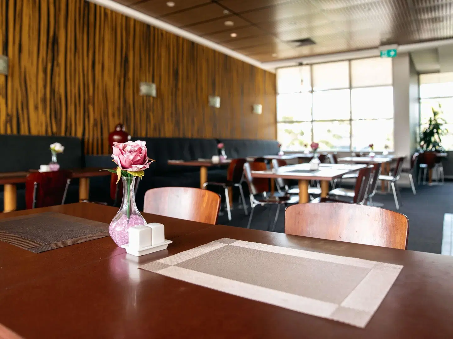 Mercure Sydney Parramatta Bar