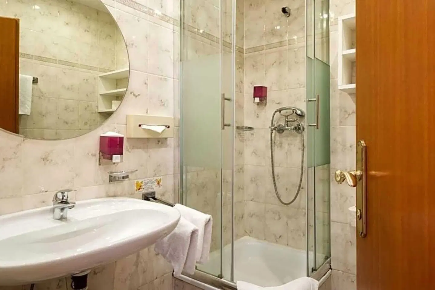 Theater Hotel Salzburg Badezimmer