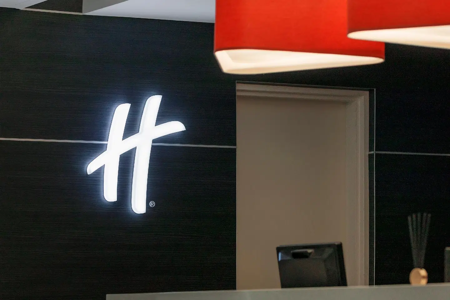 Holiday Inn & Suites Sydney Bondi Junction by IHG Hallenbad