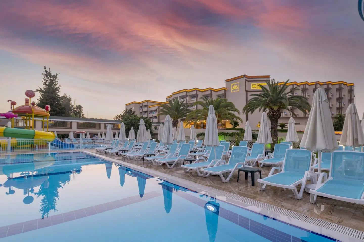 Amara Family Resort OUTDOOR_POOL