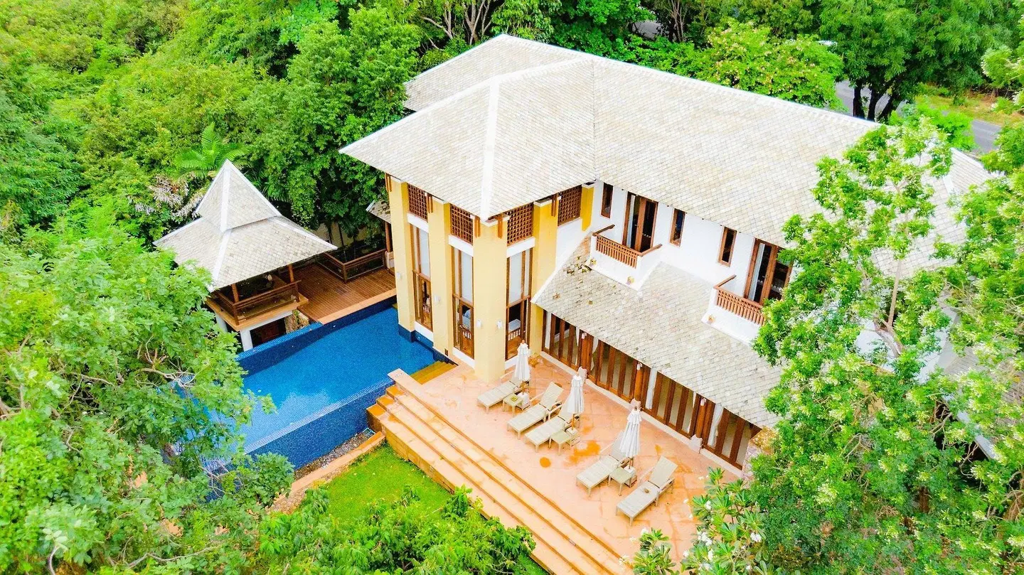 Pawanthorn Luxury Pool Villa Samui Terrasse