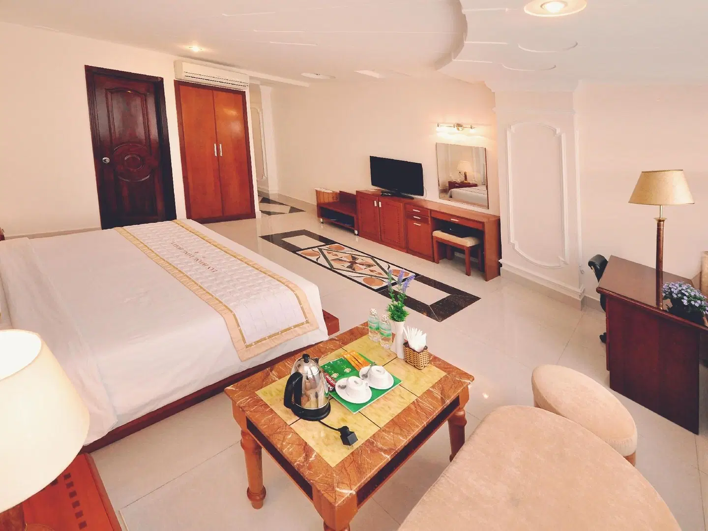 Tan Hoang Long Hotel ROOM_EXAMPLE
