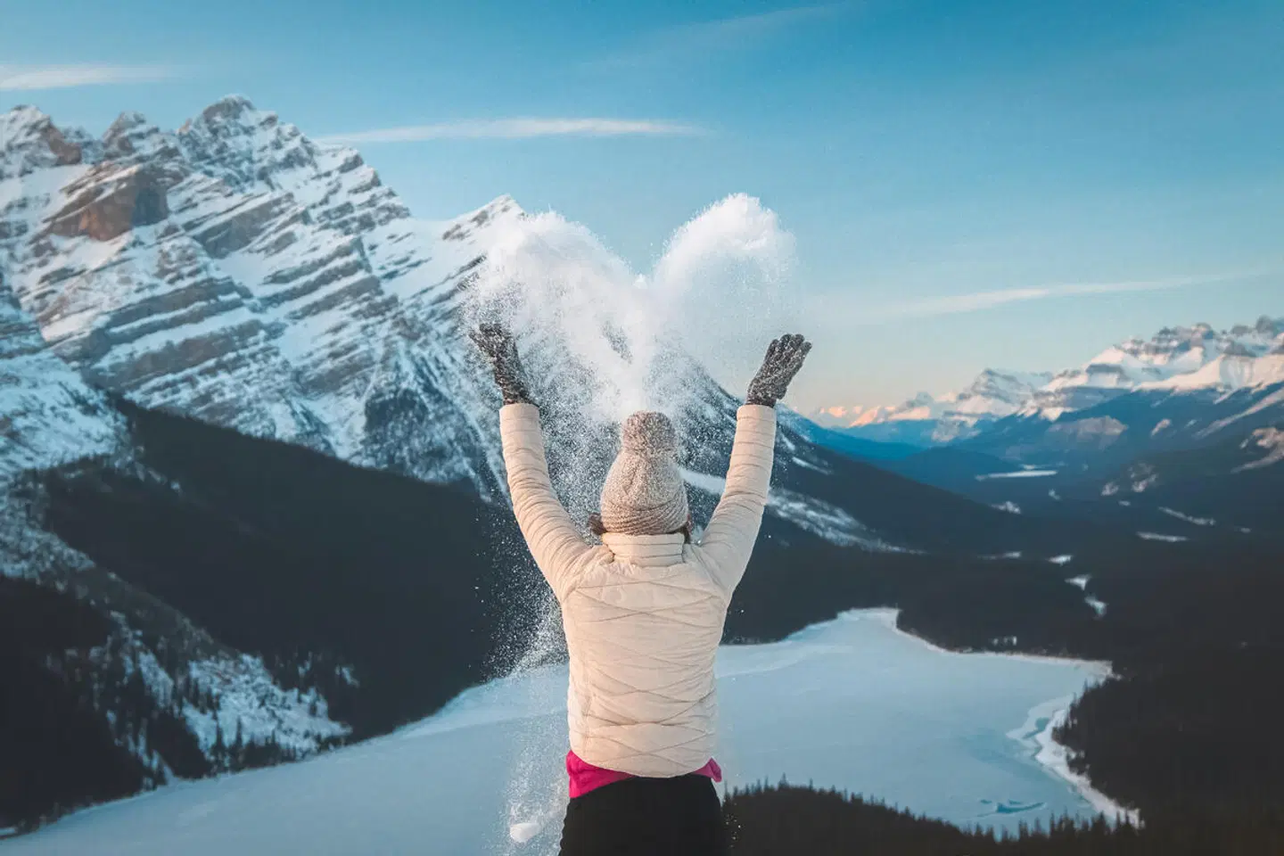 Rocky Mountains Winter Adventure SPORTS_AND_LEISURE