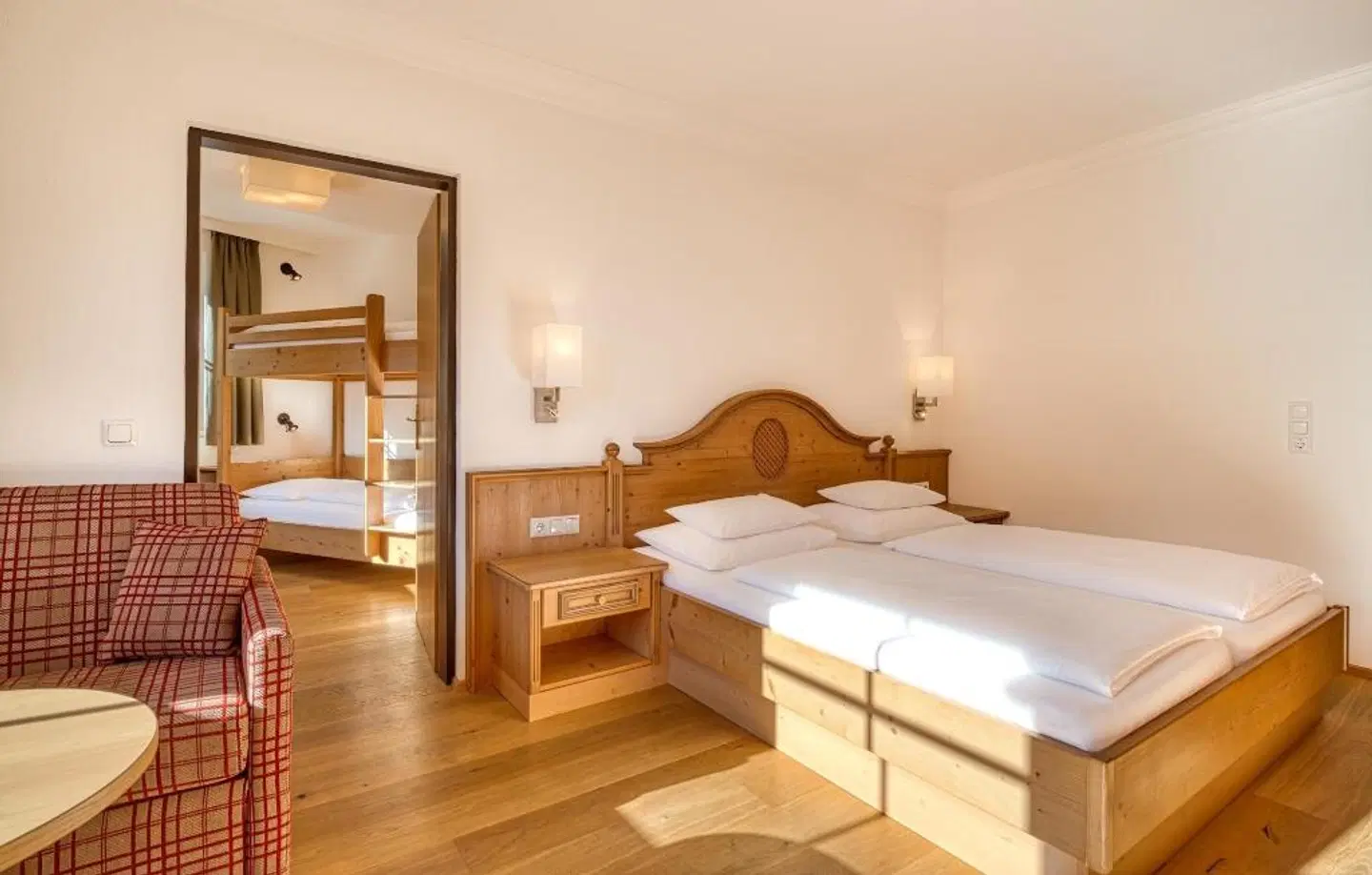 Hotel Kristall ROOM_EXAMPLE