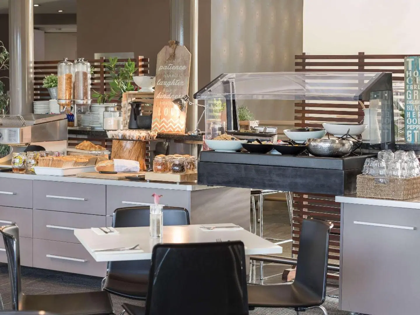 Travelodge Hotel Hobart Airport Restaurant