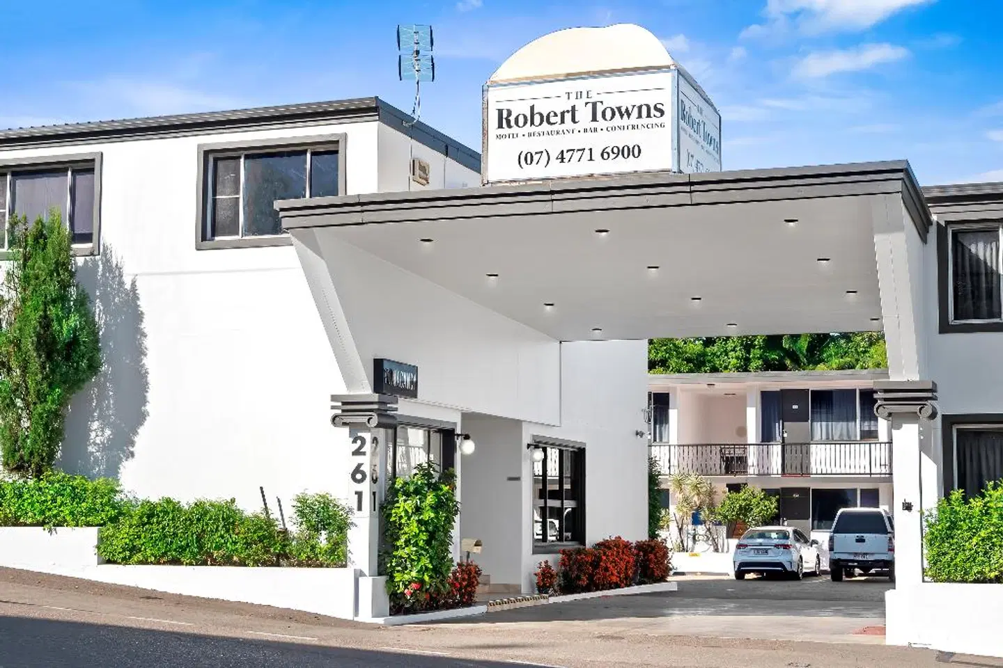 The Robert Towns EXTERIOR