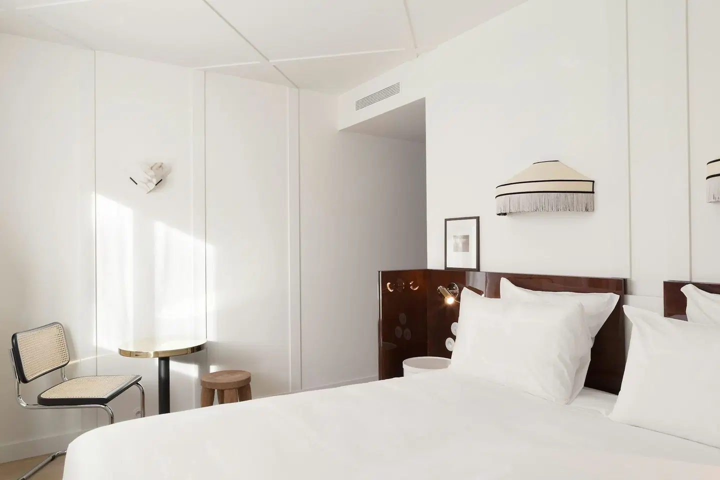 Wallace Tour Eiffel ROOM_EXAMPLE