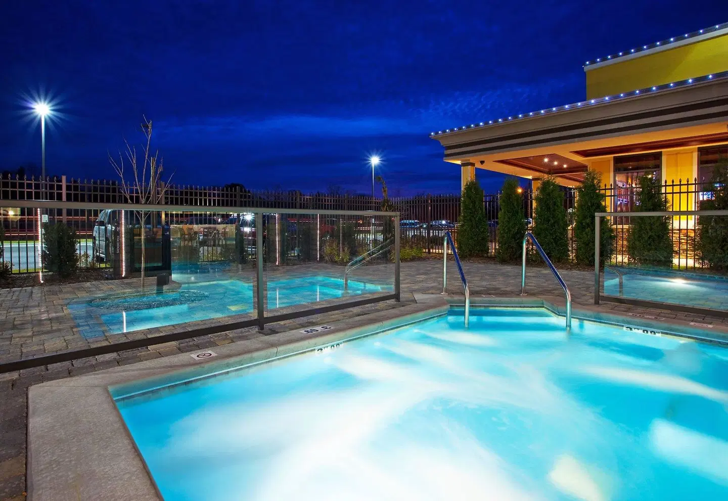 Holiday Inn Midland by IHG OUTDOOR_POOL