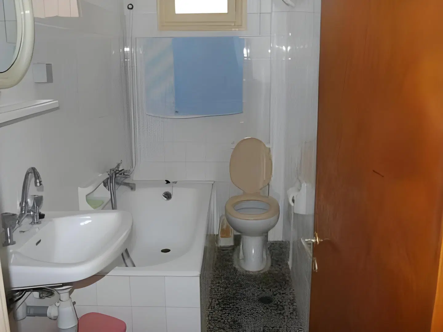 Rapanos Apartments Badezimmer