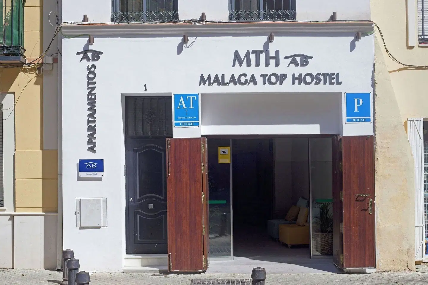 Malaga Stop Hostel AB EXTERIOR