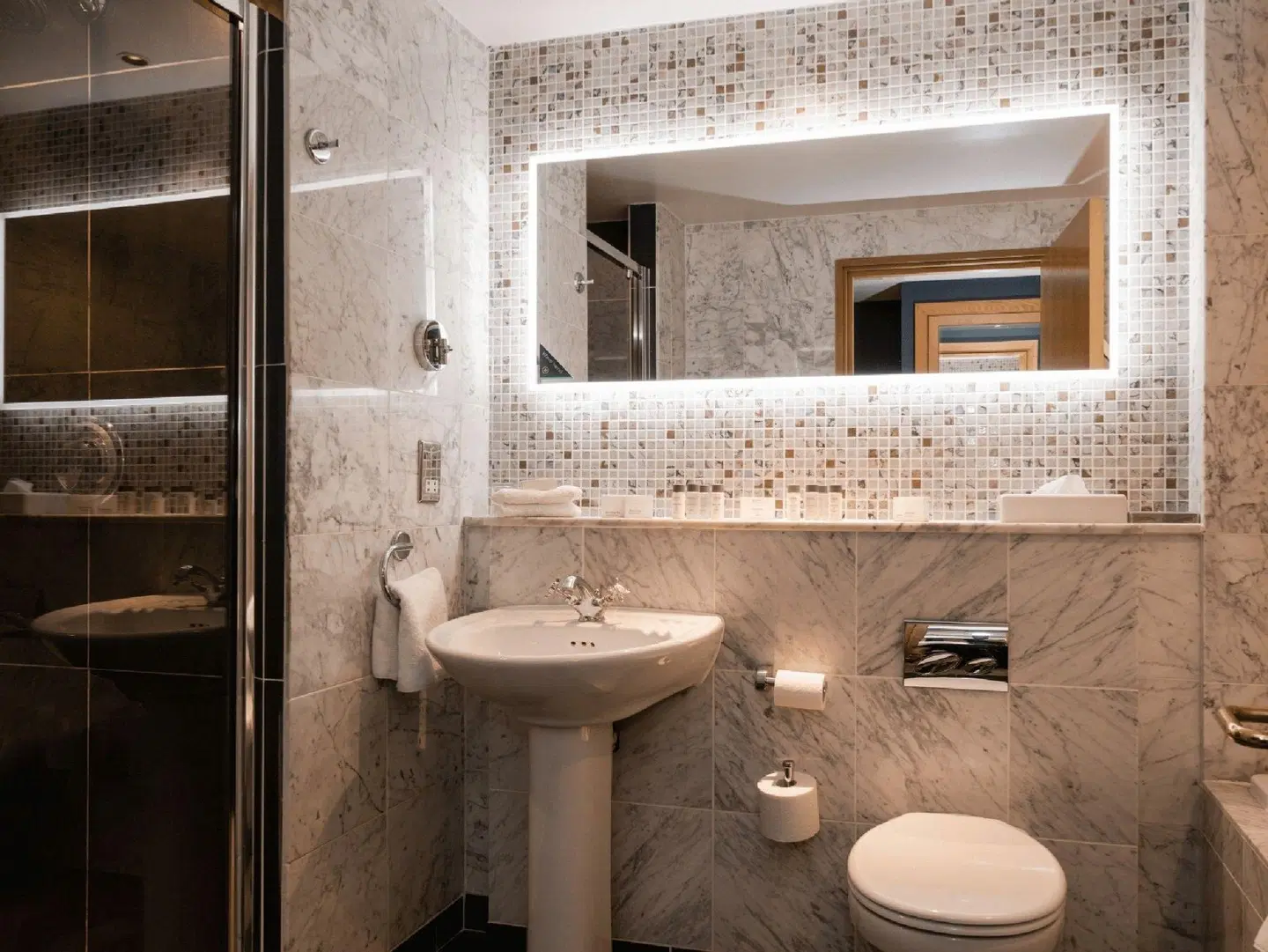 Europa Belfast Badezimmer