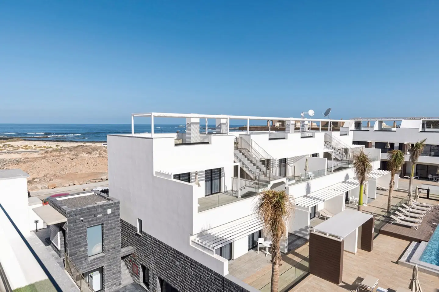 Esmeralda Cotillo Homes by LIVVO Terrasse