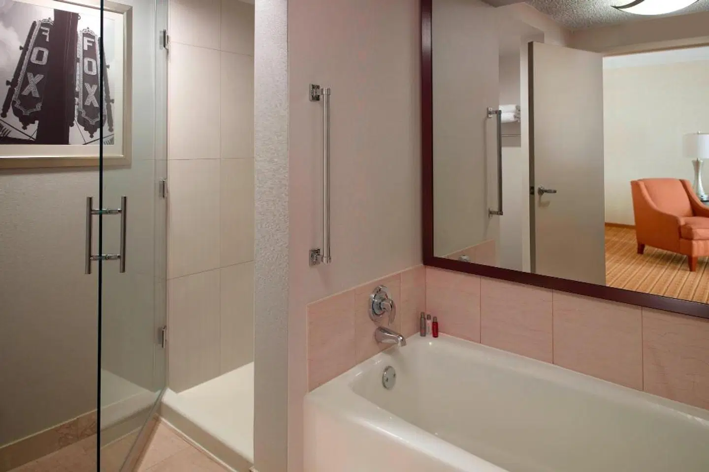 Atlanta Marriott Suites Midtown Badezimmer