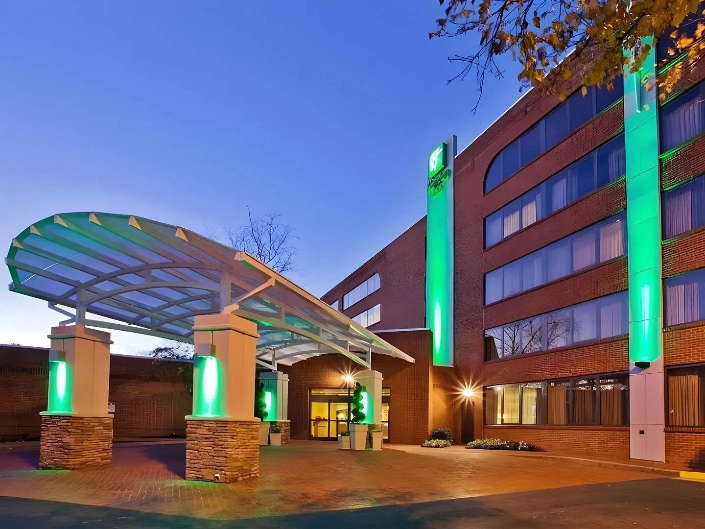 DoubleTree by Hilton Atlanta Perimeter Dunwoody EXTERIOR