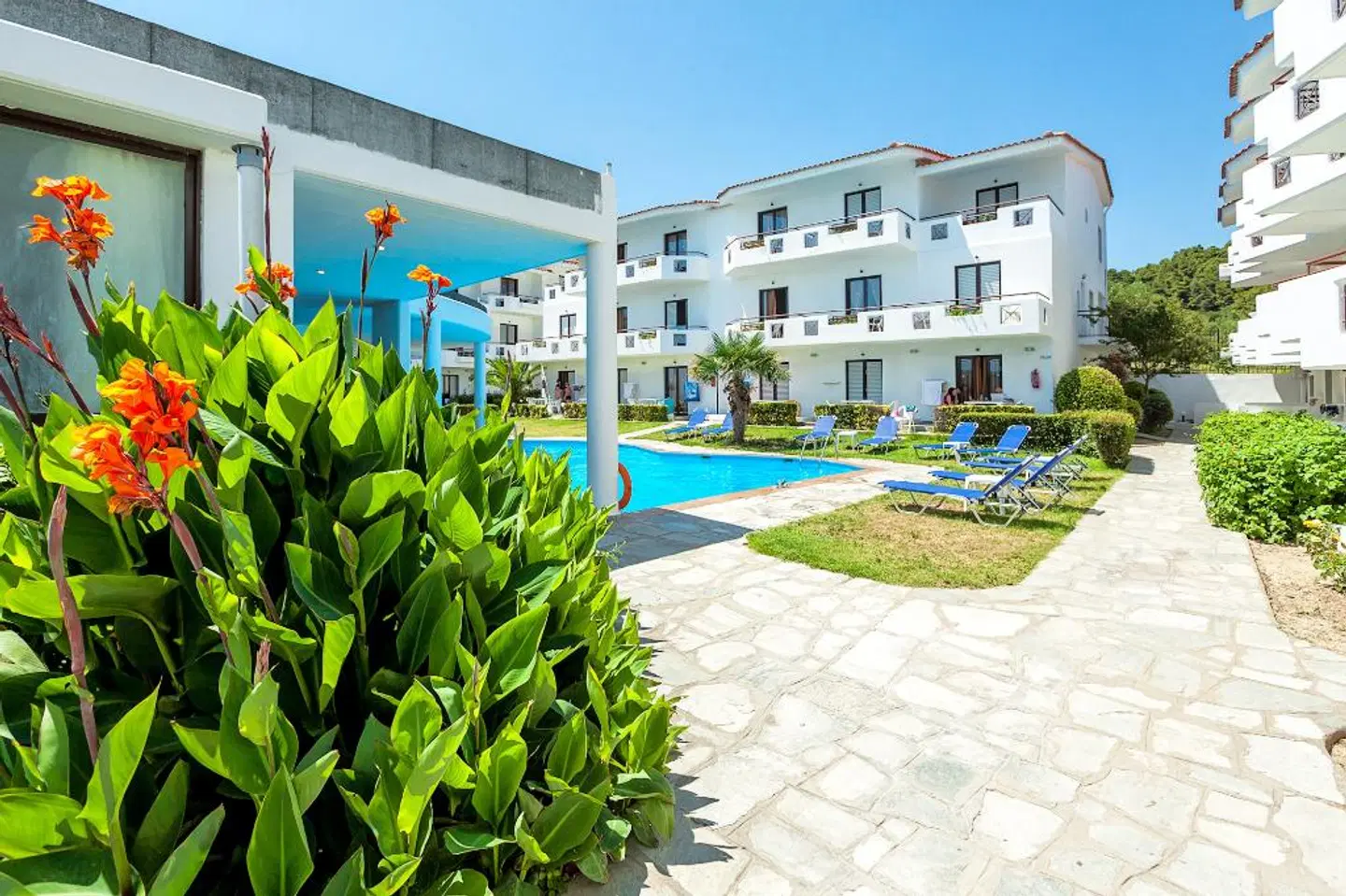 Xenios Dolphin Beach EXTERIOR