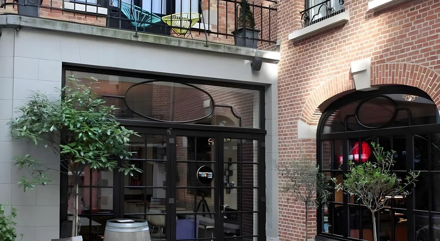 Vintage Hotel EXTERIOR