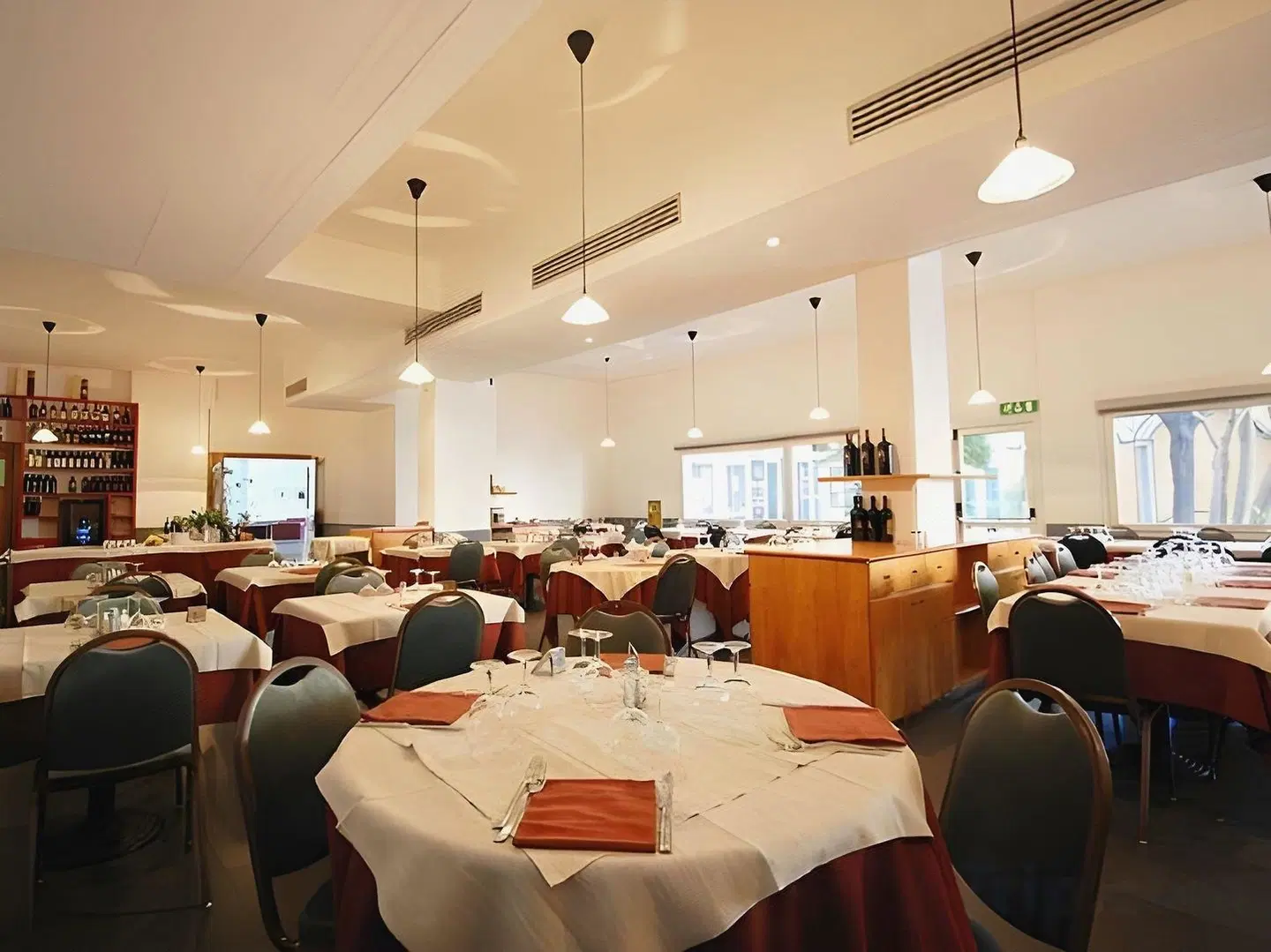 Mistral2 Hotel Restaurant