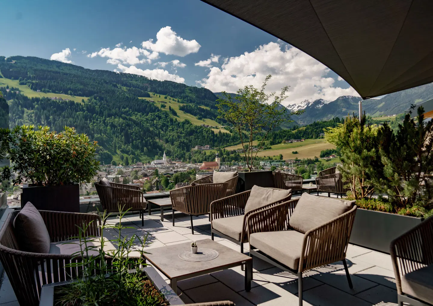 Ferienalm Aparthotel Terrasse