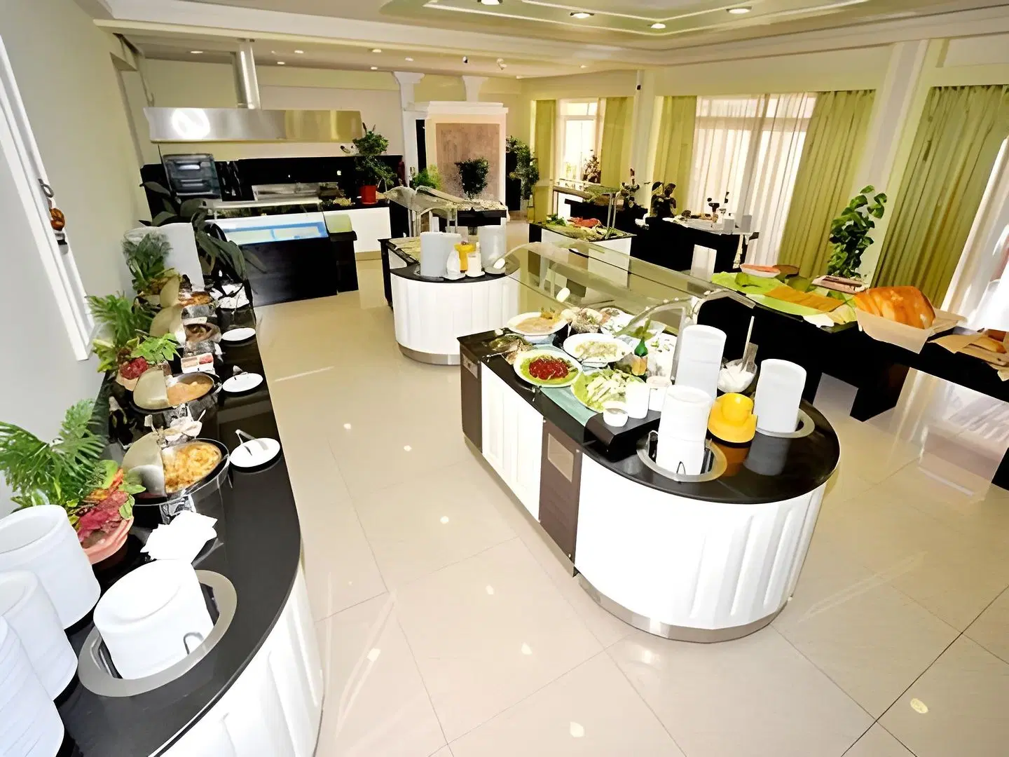 Gaia Palace Hotel Restaurant