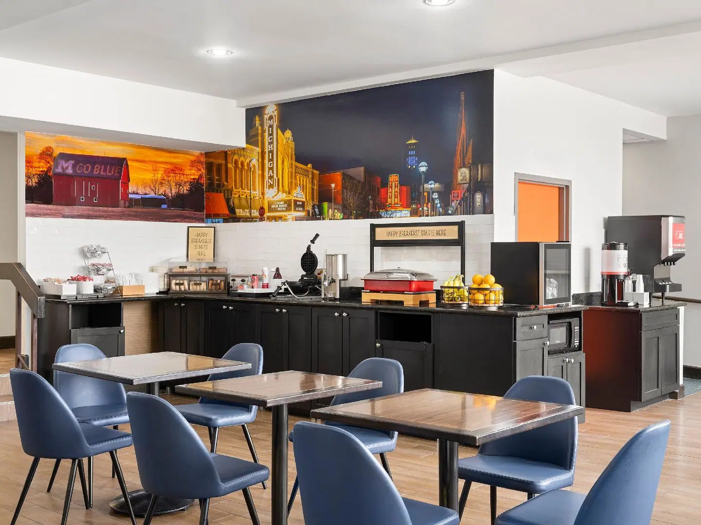 Hampton Inn Ann Arbor-North Bar