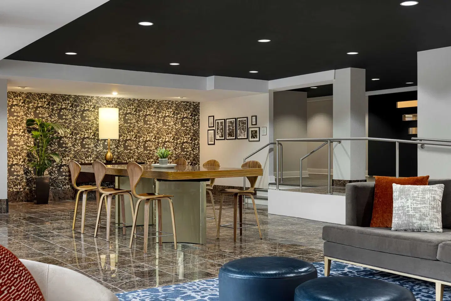 The American Hotel Atlanta Downtown, Tapestry Collection by Hilton Bar