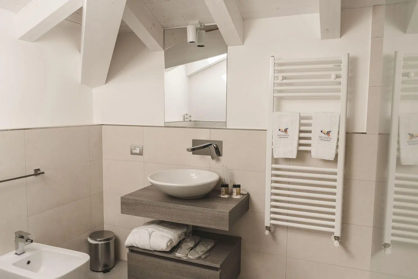 Sicilias Residence Hotel - Art & Spa Badezimmer