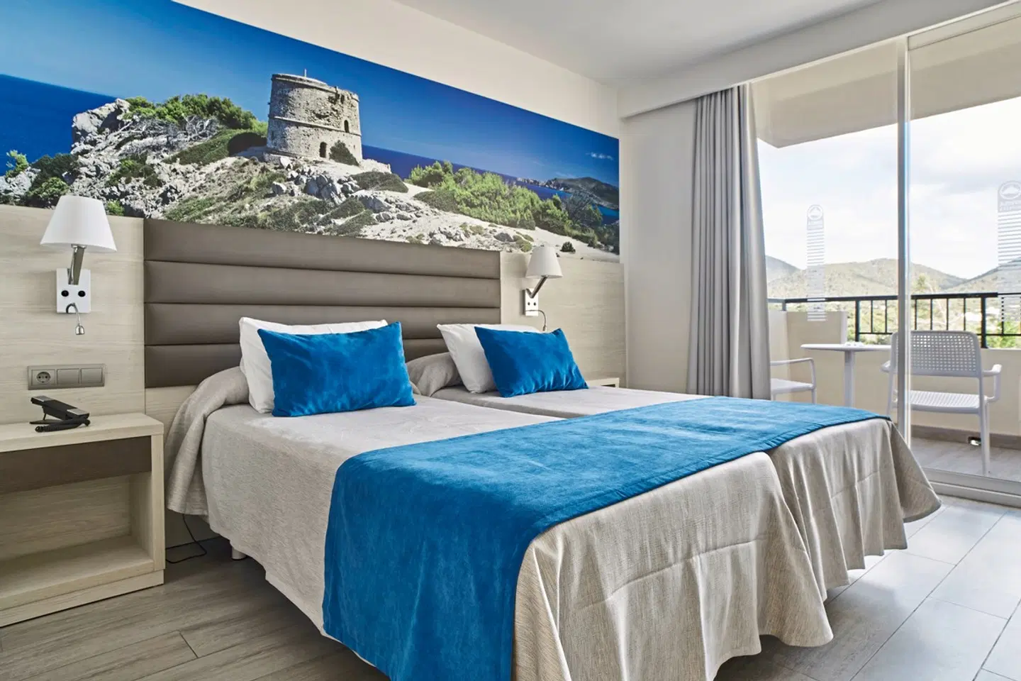 Sentido Cala Verde ROOM_EXAMPLE