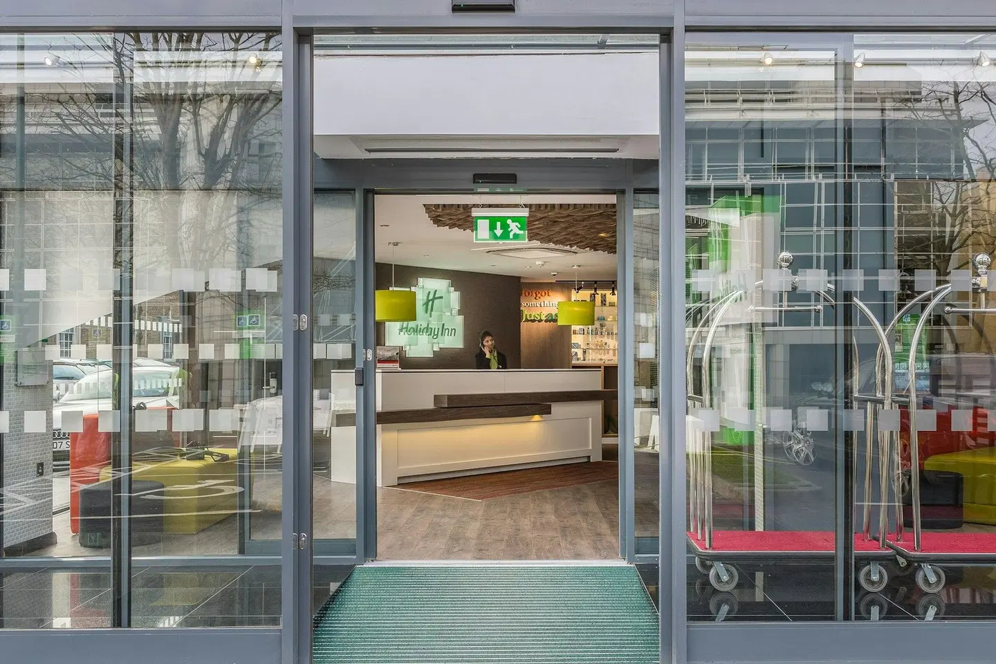 Holiday Inn London - Watford Junction by IHG LOUNGE_LOBBY