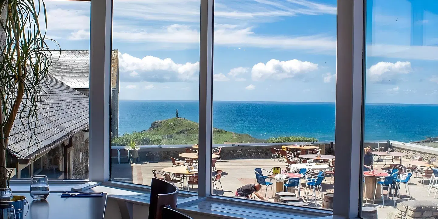 Cape Cornwall Club Strand