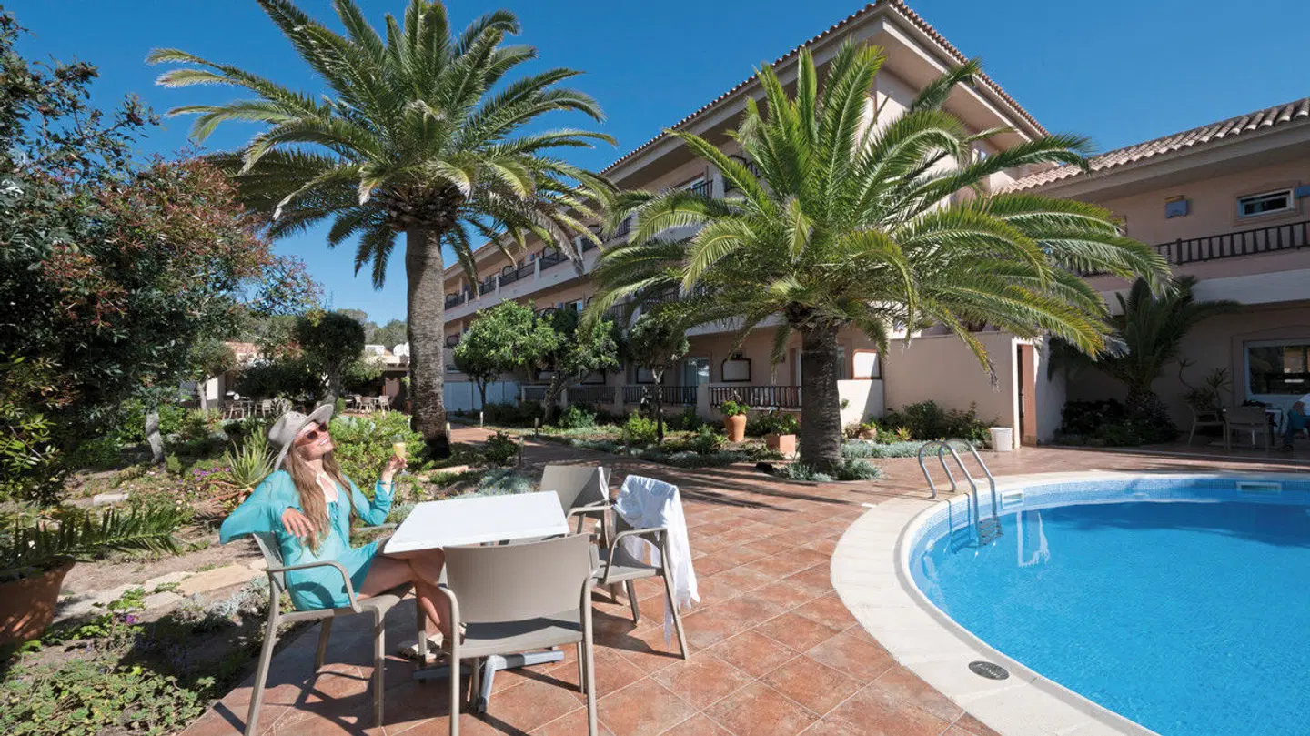Voramar OUTDOOR_POOL