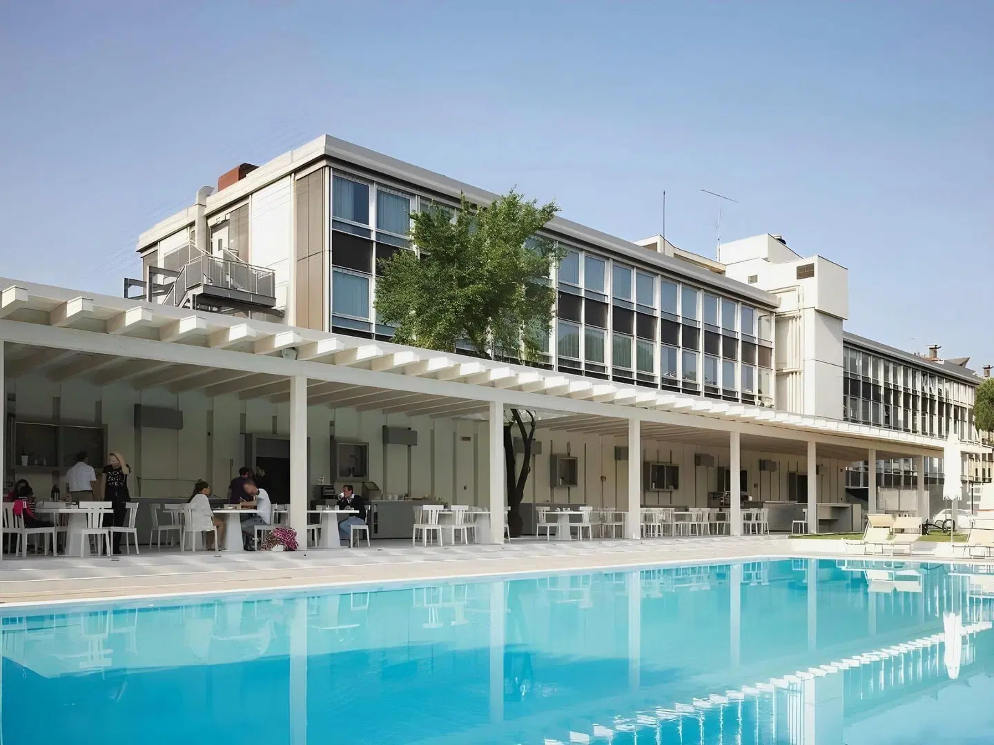 Italiana Hotels Florence OUTDOOR_POOL