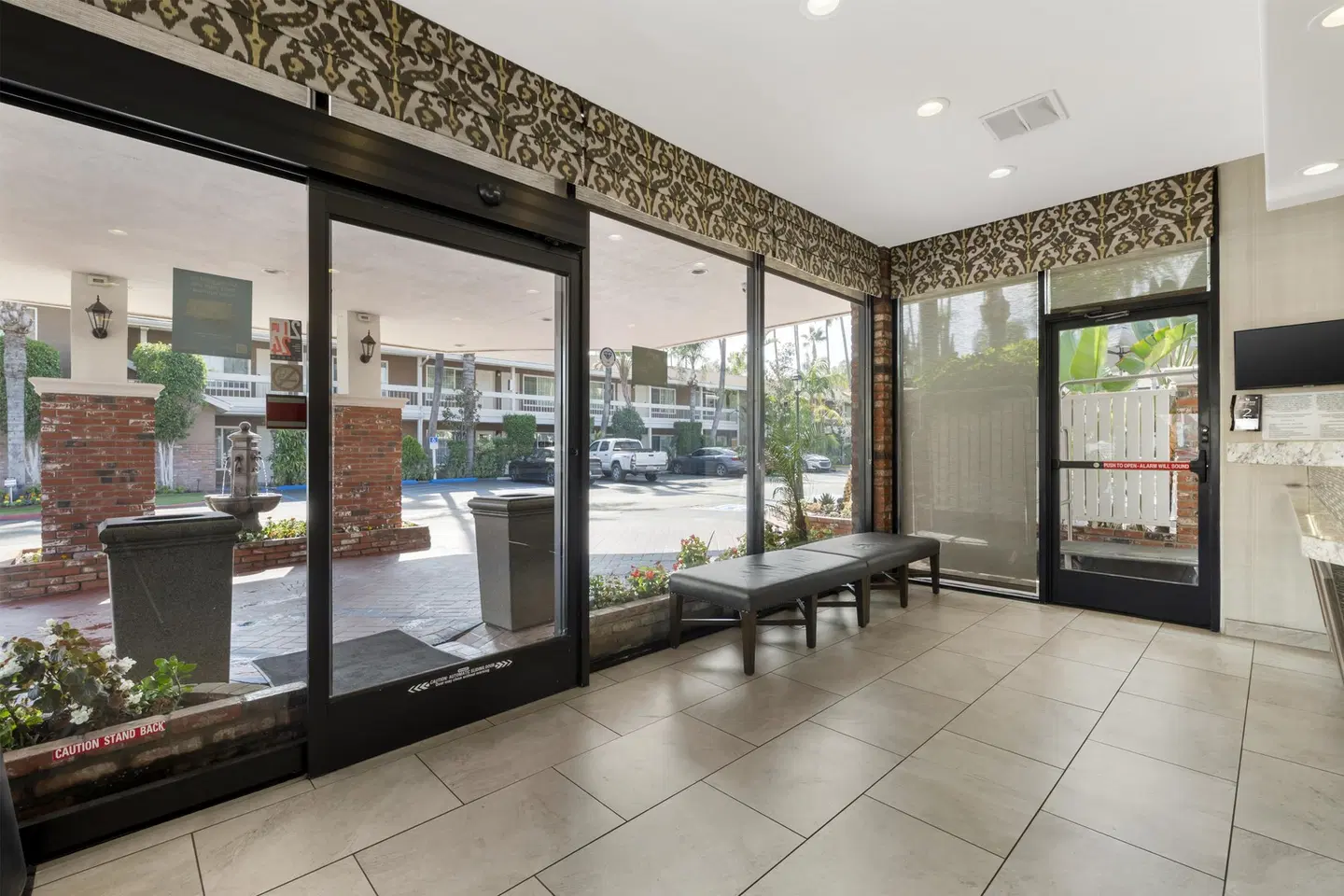 Best Western PLUS Carriage Inn HEALTH_BEAUTY