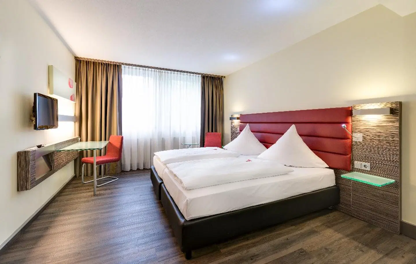 NOVINA HOTEL Wöhrdersee Nürnberg City ROOM_EXAMPLE