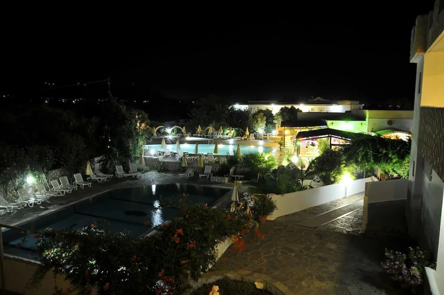 Fili Hotel Apartments EXTERIOR