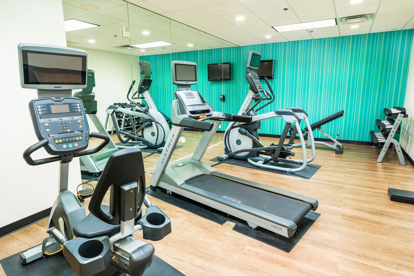 Holiday Inn Express & Suites Las Vegas SW - Spring Valley by IHG SPORTS_AND_LEISURE