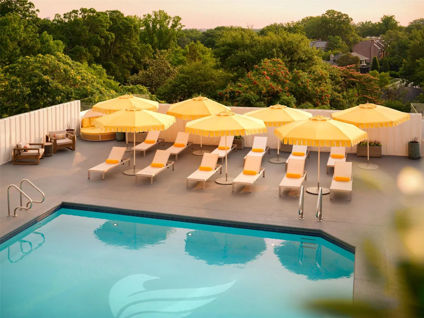 The Starling Atlanta Midtown, Curio Collection by Hilton OUTDOOR_POOL