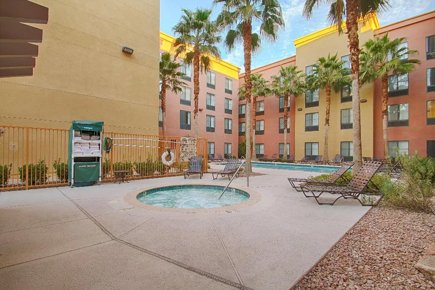 Homewood Suites by Hilton Las Vegas Airport OUTDOOR_POOL