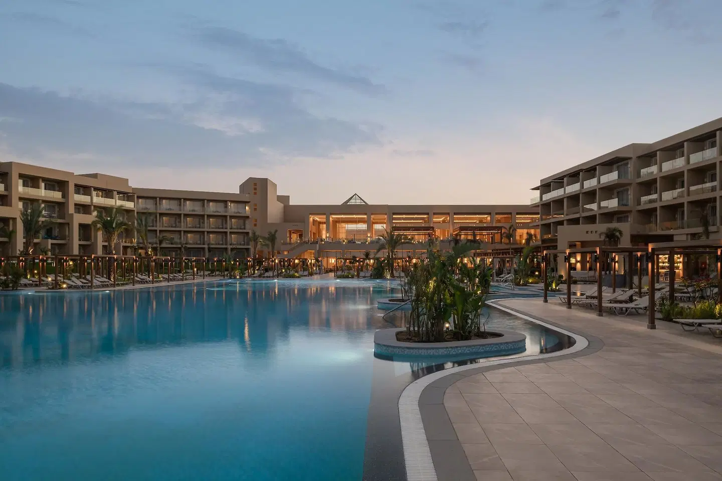 JAZ Elite Asteria OUTDOOR_POOL