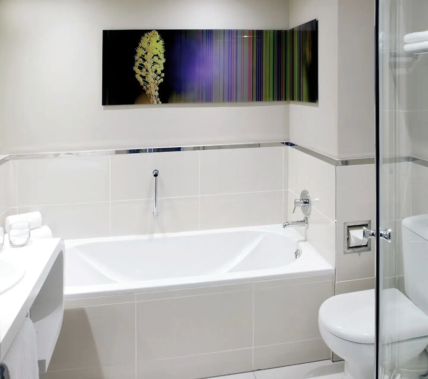 Garden Court Sandton City Badezimmer