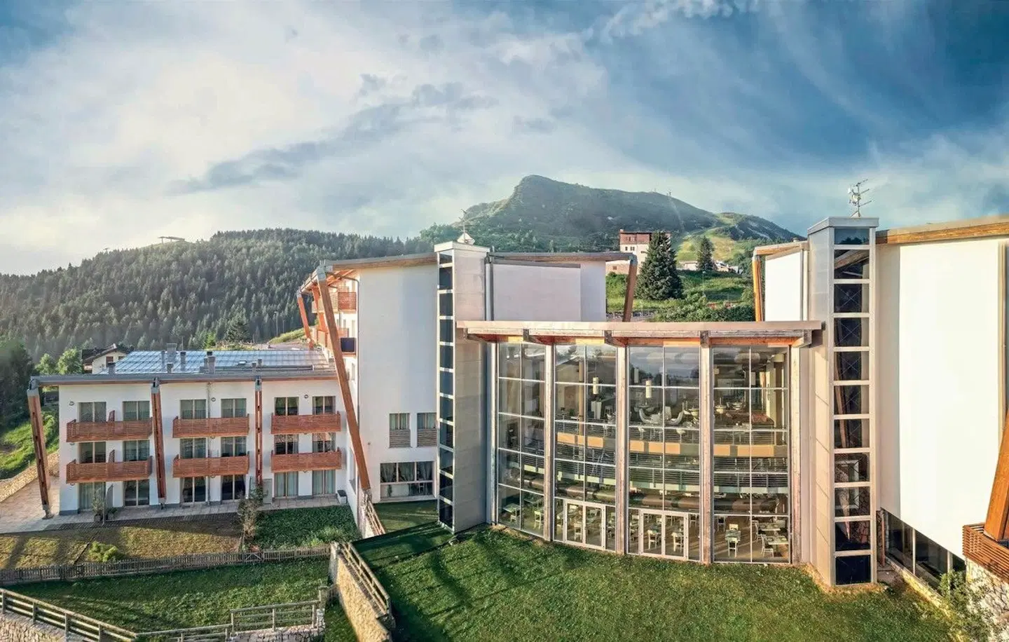 Hotel Brenta Dolomites Terrasse