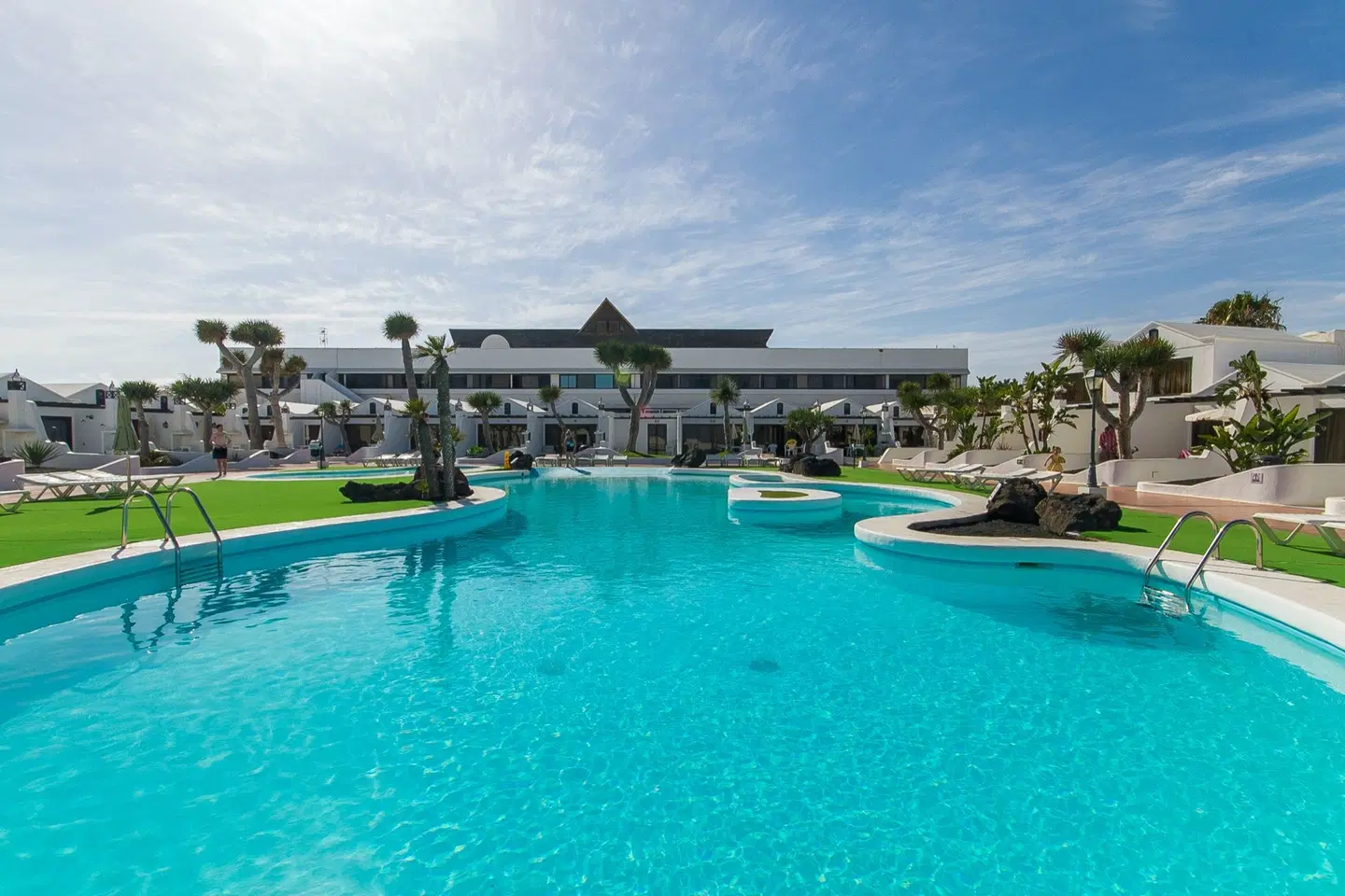 Sands Beach Resort OUTDOOR_POOL