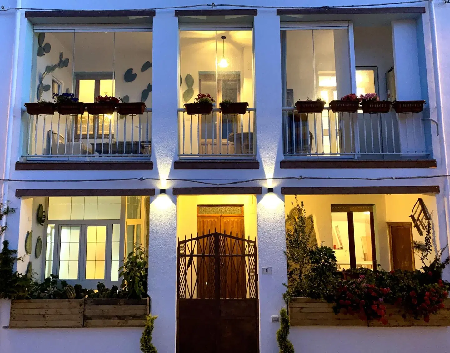 Canduleri EXTERIOR