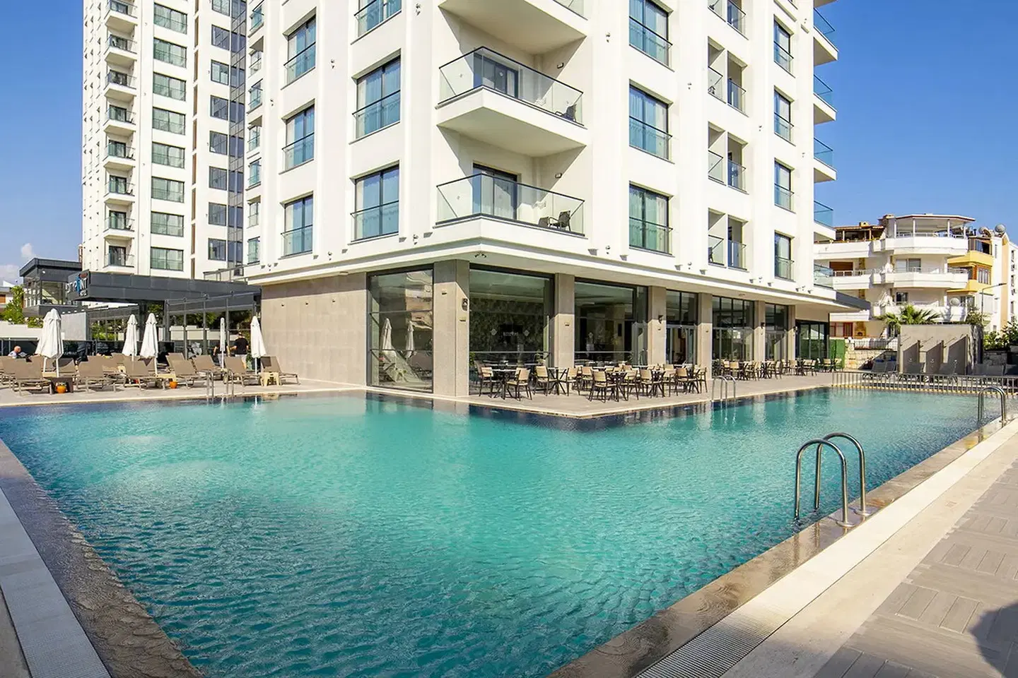 City Point Beach & Spa Hotel OUTDOOR_POOL
