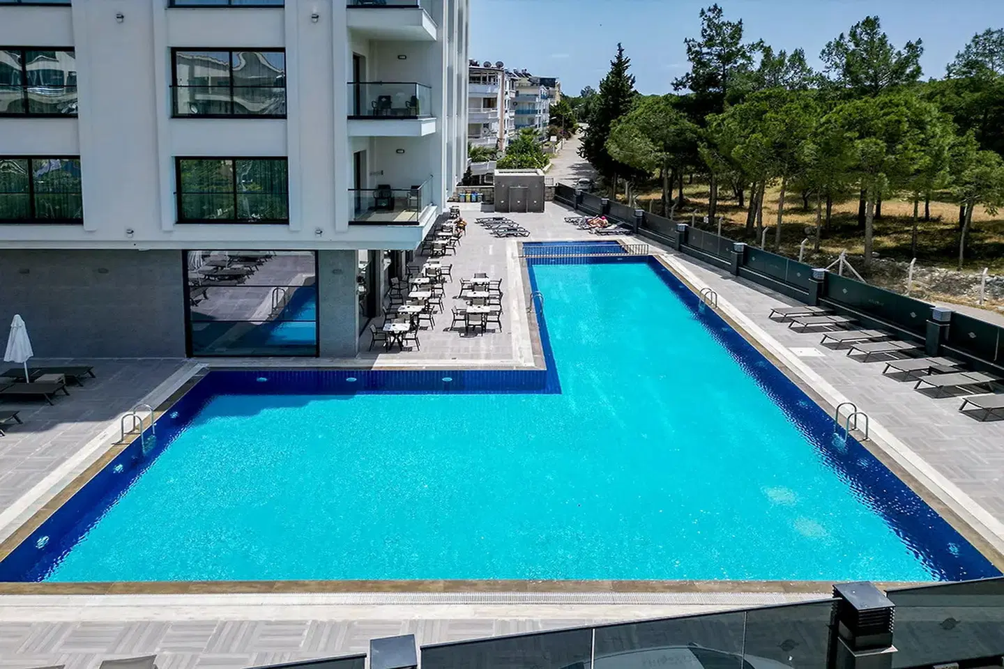 City Point Beach & Spa Hotel OUTDOOR_POOL